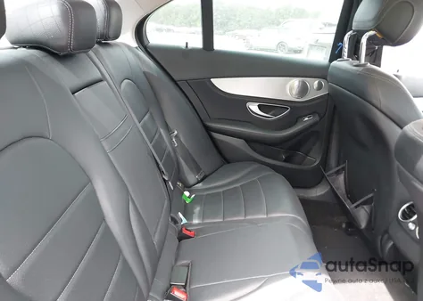 2015 Mercedes-Benz C 300 4Matic из США, поврежденный, VIN 55SWF4KB1FU024766